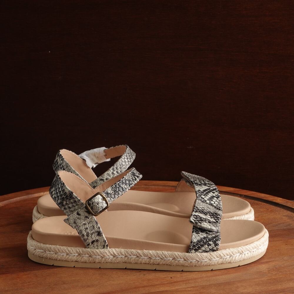 Abeo Sandals Women Size 7.5 Snake Print Isle Strap Leather Coastal Comfort Shoes